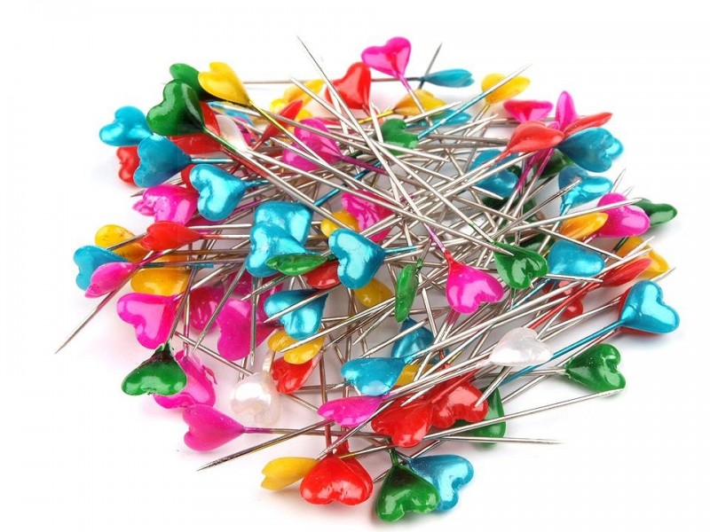 Gombostű szív alakú - 150 db Varrógéptű-, tű, varrókészlet