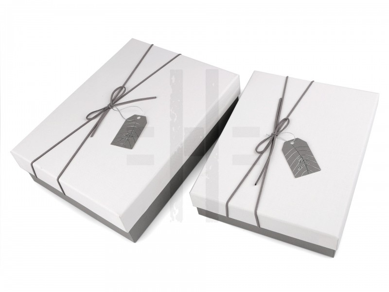 Ajándékdoboz masnis ezüstleveles Ajándék csomagolás