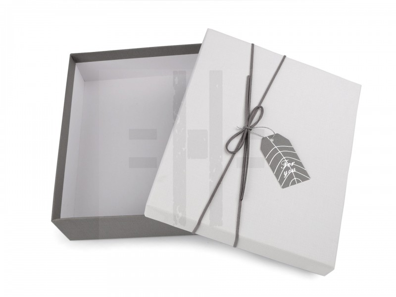 Ajándékdoboz masnis ezüstleveles Ajándék csomagolás