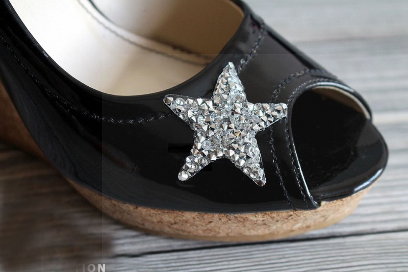 Felvasalható csillag kövekkel Varrható, ragasztható ruhadísz Felvasalható csillag kövekkel Varrható, ragasztható ruhadísz