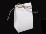 Papírdoboz madzaggal - 50 db/csomag Ajándék csomagolás